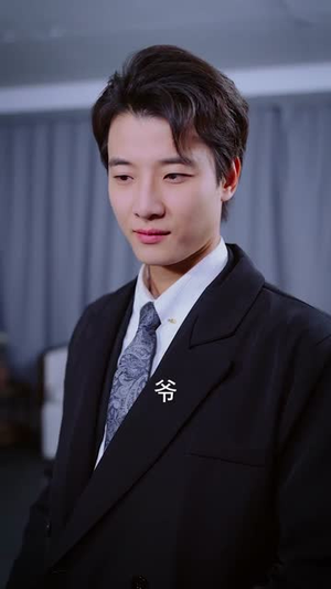 潜龙医圣,开局觉醒透视(81集) 潜龙医圣,开局觉醒透视(81集)短剧最终回限免畅看