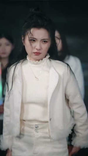 小玫瑰是朝天椒(89集) 小玫瑰是朝天椒(89集)短剧全集高清无码版