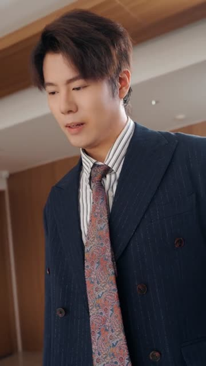 校花悔婚,我转身娶了她老板(73集) 校花悔婚,我转身娶了她老板(73集)短剧大结局限免特辑