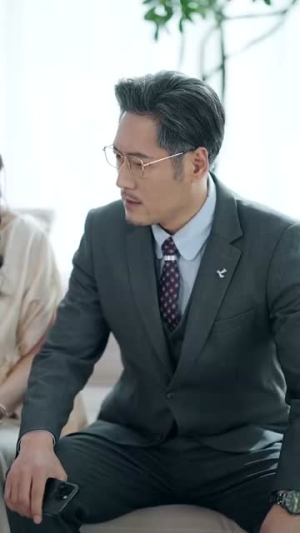 伪装乖乖女:我的自闭系小狼狗(56集) 伪装乖乖女:我的自闭系小狼狗(56集)短剧全剧终高清放送