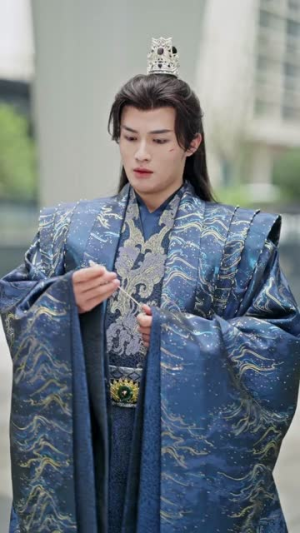 废后,我回现代搬救兵(73集) 废后,我回现代搬救兵(73集)短剧精选全集无广告