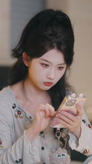 身份可以偷走那我的病例呢（79集）短剧全集高清完整版