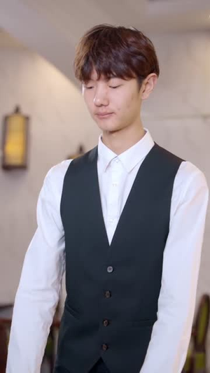 错将红豆掷寒潭(80集) 错将红豆掷寒潭(80集)短剧合集杜比音效版