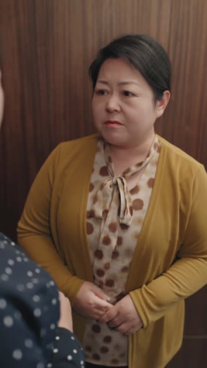 穷鬼闺蜜齐穿书,掀翻女主上主桌(81集) 穷鬼闺蜜齐穿书,掀翻女主上主桌(81集)短剧全集投屏大屏看