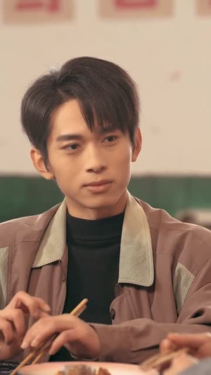 重生85没儿子!九个金疙瘩(70集) 重生85没儿子!九个金疙瘩(70集)短剧全集投屏大屏看