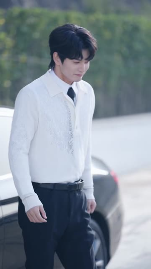 白月光挺孕肚回国,京圈沸腾了(79集) 白月光挺孕肚回国,京圈沸腾了(79集)短剧合集导演剪辑版