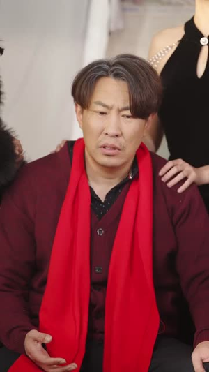 过年改族谱,神级姐姐团震惊亲戚(80集) 过年改族谱,神级姐姐团震惊亲戚(80集)短剧全系列免费畅享