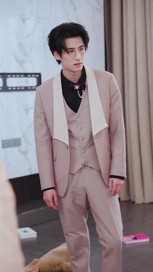 她从不谋爱，只谋江山（80集）短剧全集秒播无卡顿