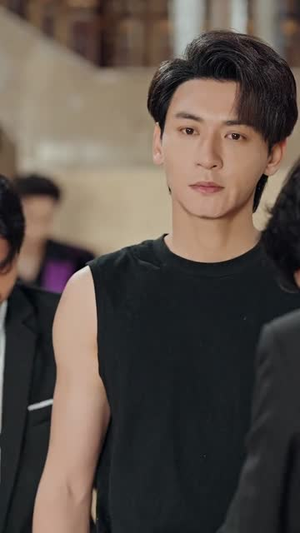 蛰伏三年,我天师身份藏不住了(65集) 蛰伏三年,我天师身份藏不住了(65集)短剧全剧终限免合集