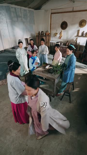 全家穿成古代房奴，开小卖部发家（63集）短剧全集连看不停歇