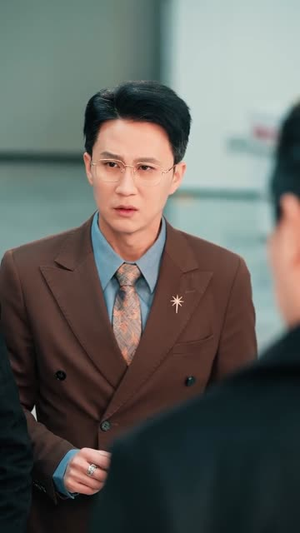 我爸四十五,竟是真少爷(70集) 我爸四十五,竟是真少爷(70集)短剧合集4K修复版