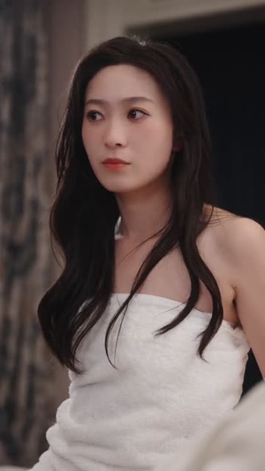 我抬手即是龙威(70集) 我抬手即是龙威(70集)短剧合集导演剪辑版