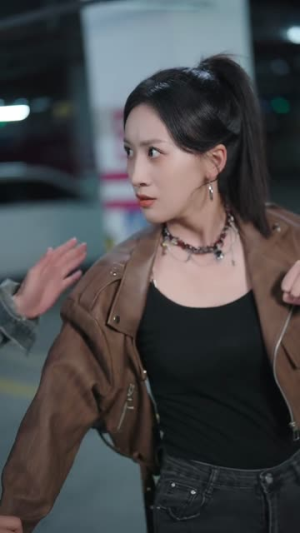 高手下山,攻略就变强(80集) 高手下山,攻略就变强(80集)短剧大结局全集特惠