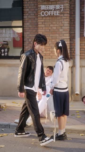 长街逢（61集）短剧收官全集限免看