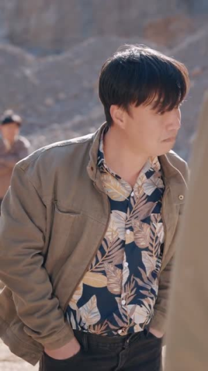 开局一个罗盘:我在九零年代寻宝(70集) 开局一个罗盘:我在九零年代寻宝(70集)短剧完整版全集放送