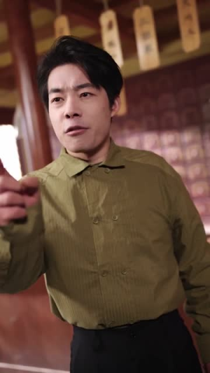 神医下山,开局被冰山总裁撕婚书(82集) 神医下山,开局被冰山总裁撕婚书(82集)短剧全集高清无码版