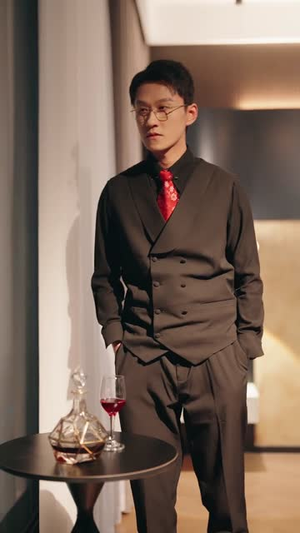 穿成男主的心机前女友（63集）短剧全系列免费畅享