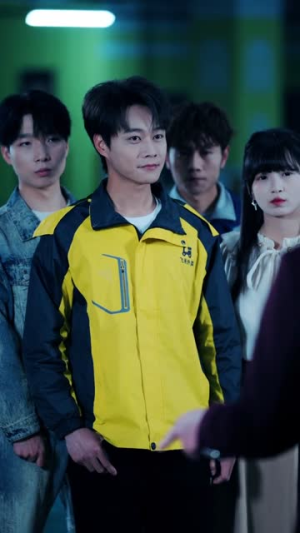 激活高富帅系统后,我成了帝都顶流(80集) 激活高富帅系统后,我成了帝都顶流(80集)短剧大结局超前点映