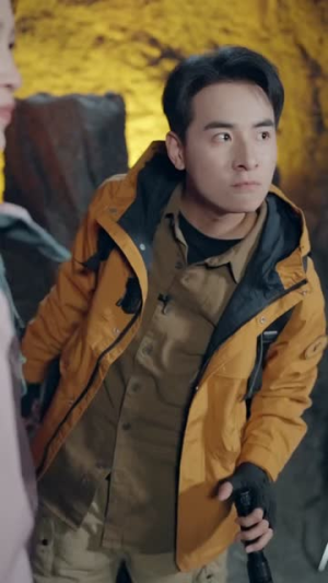 荒野直播:我,食物链顶端的男人(76集) 荒野直播:我,食物链顶端的男人(76集)短剧限免全集任你点