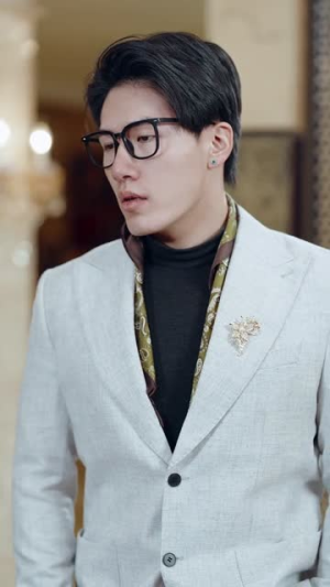 刚被甩,和高冷校花领证了(67集) 刚被甩,和高冷校花领证了(67集)短剧全集高清完整版