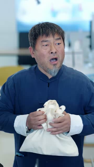 同学聚会,闭嘴吧,都别吹牛了(80集) 同学聚会,闭嘴吧,都别吹牛了(80集)短剧终极大放送合集