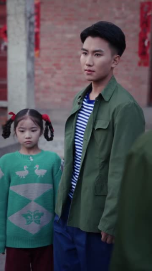 穿越饥荒年:我靠手机发家(81集) 穿越饥荒年:我靠手机发家(81集)短剧完整版全集放送