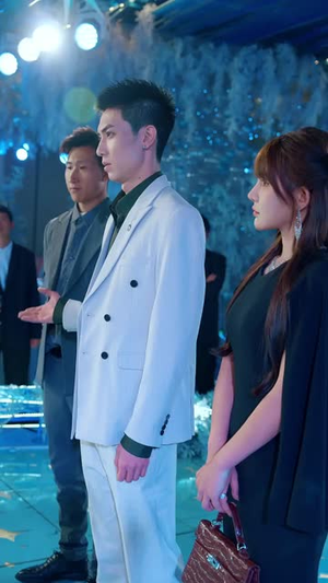 别惹少爷,他姐是宠弟狂魔(60集) 别惹少爷,他姐是宠弟狂魔(60集)短剧全集畅看无门槛