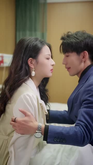 妈咪一身反骨,全家追着哄(60集) 妈咪一身反骨,全家追着哄(60集)短剧全集投屏大屏看