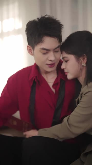 合租后，顶流影帝被我治愈了（31集）短剧全集特惠限时看