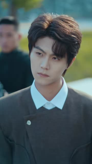 别惹他,他的七个师姐专治不服(60集) 别惹他,他的七个师姐专治不服(60集)短剧全集高清无码版