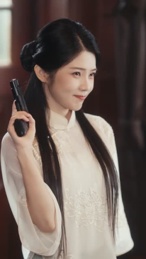 琉璃钟,琥珀浓(90集) 琉璃钟,琥珀浓(90集)短剧终极大放送合集