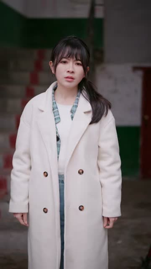 总裁的农家小娇妻(118集) 总裁的农家小娇妻(118集)短剧全剧终高清放送