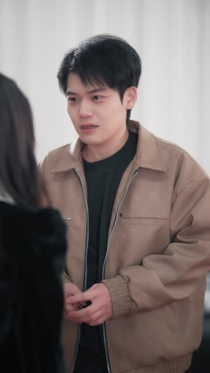 中亿万大奖:我选择隐瞒试探人心(81集) 中亿万大奖:我选择隐瞒试探人心(81集)短剧合集4K修复版