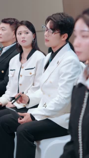 被外星人直播的我逆袭了(71集) 被外星人直播的我逆袭了(71集)短剧完整版全集放送