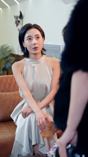 承认黄谣后，男同事彻底慌了（40集）短剧全集投屏大屏看