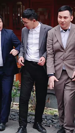 蛰伏三年,一飞冲天(60集) 蛰伏三年,一飞冲天(60集)短剧终章免费大放送