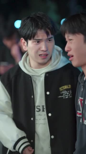 随机摆摊3：我用美食引蛇出洞（60集）短剧最终回限免畅看