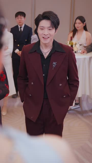 婚礼当天,恋爱脑千金不嫁了(65集) 婚礼当天,恋爱脑千金不嫁了(65集)短剧终篇全集限免看