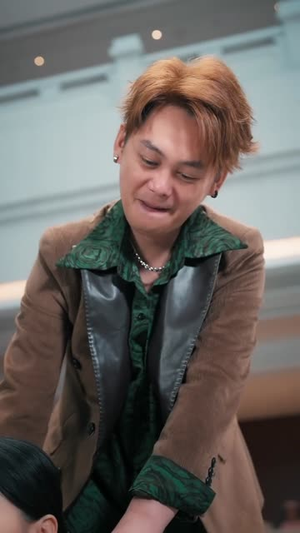 她坐镇天脊,岂能在养老院受辱(60集) 她坐镇天脊,岂能在养老院受辱(60集)短剧全集秒播无卡顿