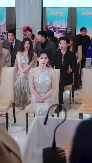 天降六个姐姐，我拒绝当团宠（90集）短剧全剧终合集放送