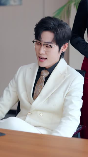 上班第一天，我娶了美女总裁（80集）短剧大结局全集解锁