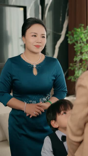 替身女佣是千金（58集）短剧全集幕后花絮版