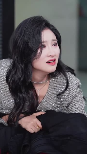 别惹乌鸦嘴,反派原地求饶(50集) 别惹乌鸦嘴,反派原地求饶(50集)短剧合集杜比音效版