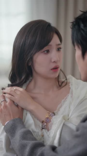 穿成虐文短命女主,我拐走反派大佬(80集) 穿成虐文短命女主,我拐走反派大佬(80集)短剧合集通宵追更版