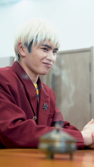 神医变身精神小伙，前女友哭惨了（85集）短剧全系列永久免费