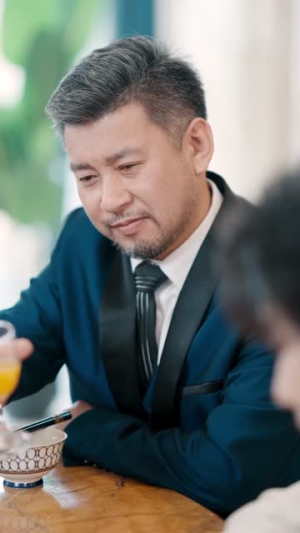 夫人修真下山，在都市风生水起（66集）短剧完结全集限免刷