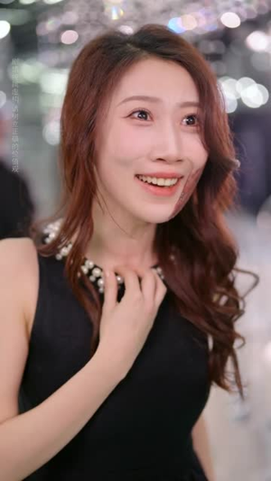 野玫瑰她是谁（84集）短剧热映全集免费刷