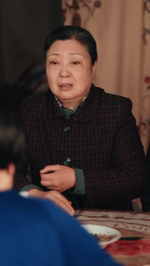 虎妈重生，带三个女儿涅槃（60集）短剧全剧免费合集