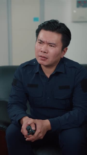 大学：保安签到四年，校长求我不要走（97集）短剧大结局全集特惠