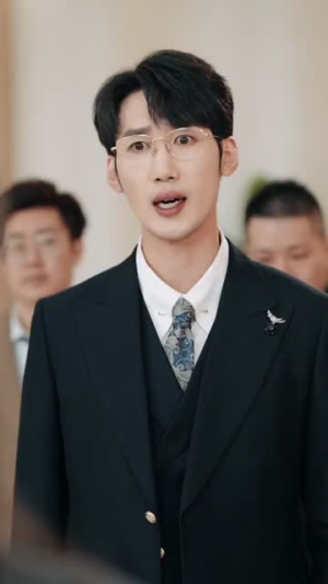 上市庆功宴上，我丈夫谢错了人（83集）短剧合集蓝光画质